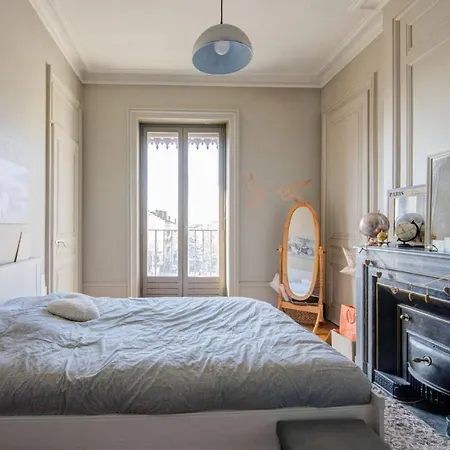 Typique Parisien Charment Apartment Paris